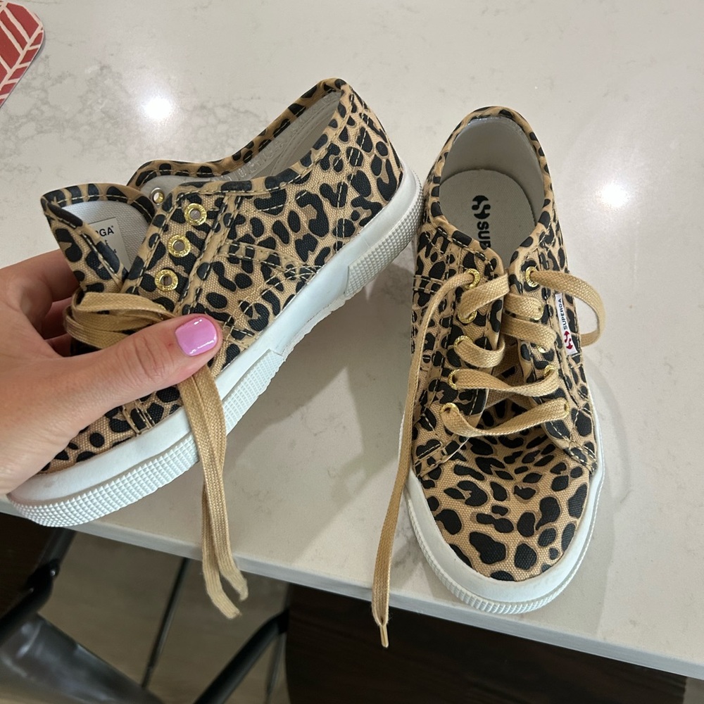 Brand new girls size 2 Superga tennis shoes